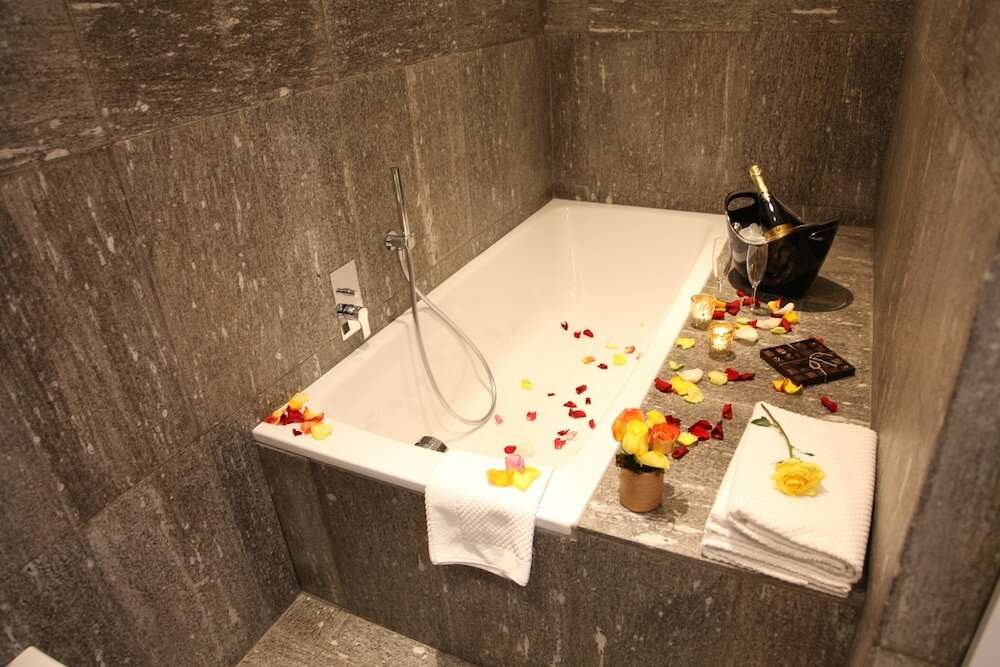 Фото Metro Hotel