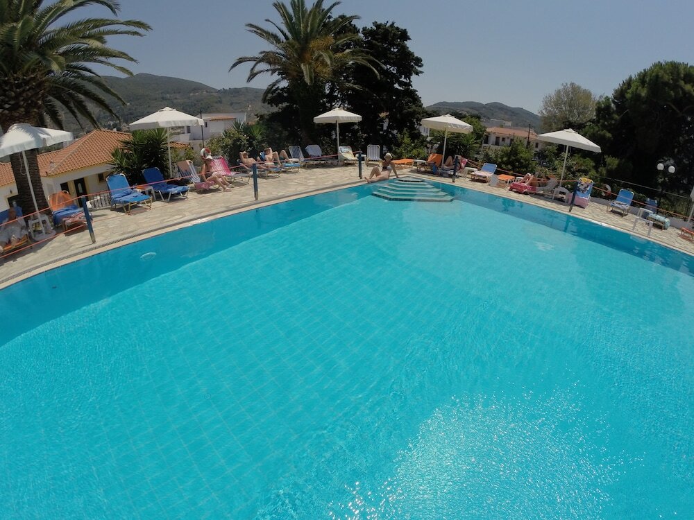 Фото Hotel Dionyssos