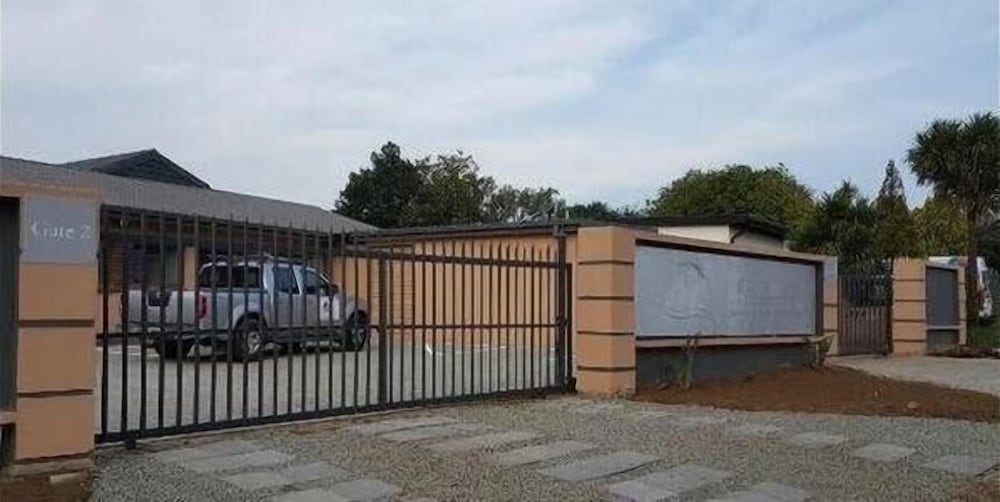 Фото The Green Olive Guesthouse