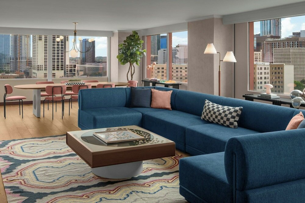 Фото Sheraton Austin Hotel at the Capitol