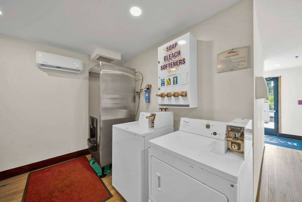 Фото Baymont by Wyndham Anderson