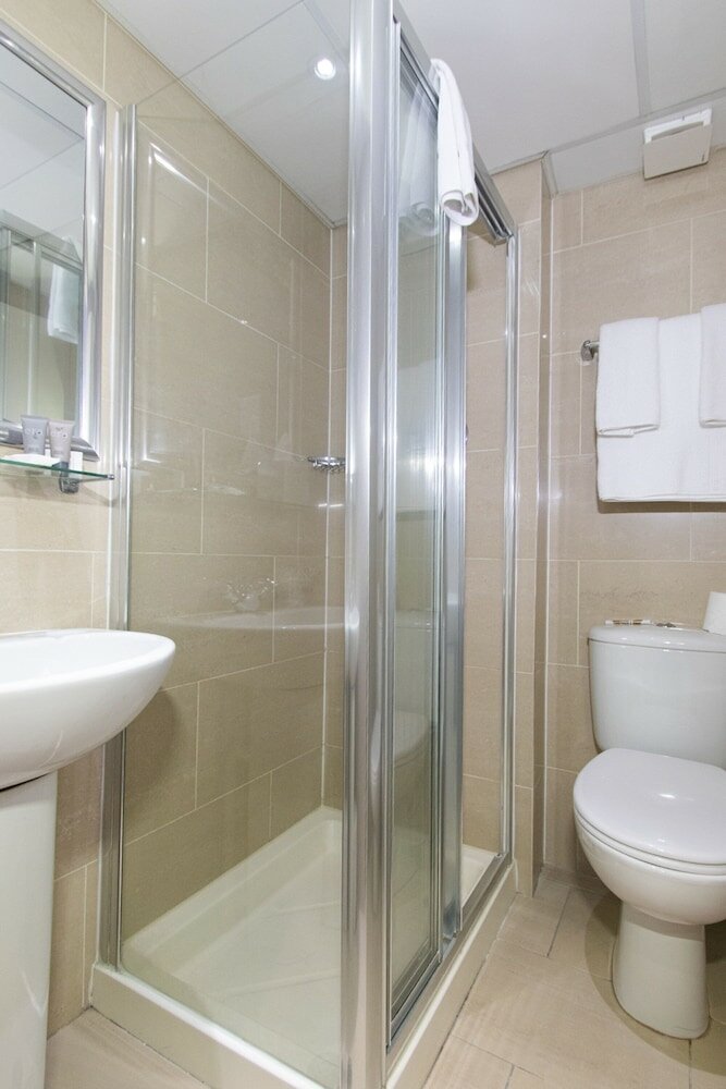 Фото Phoenix Hotel