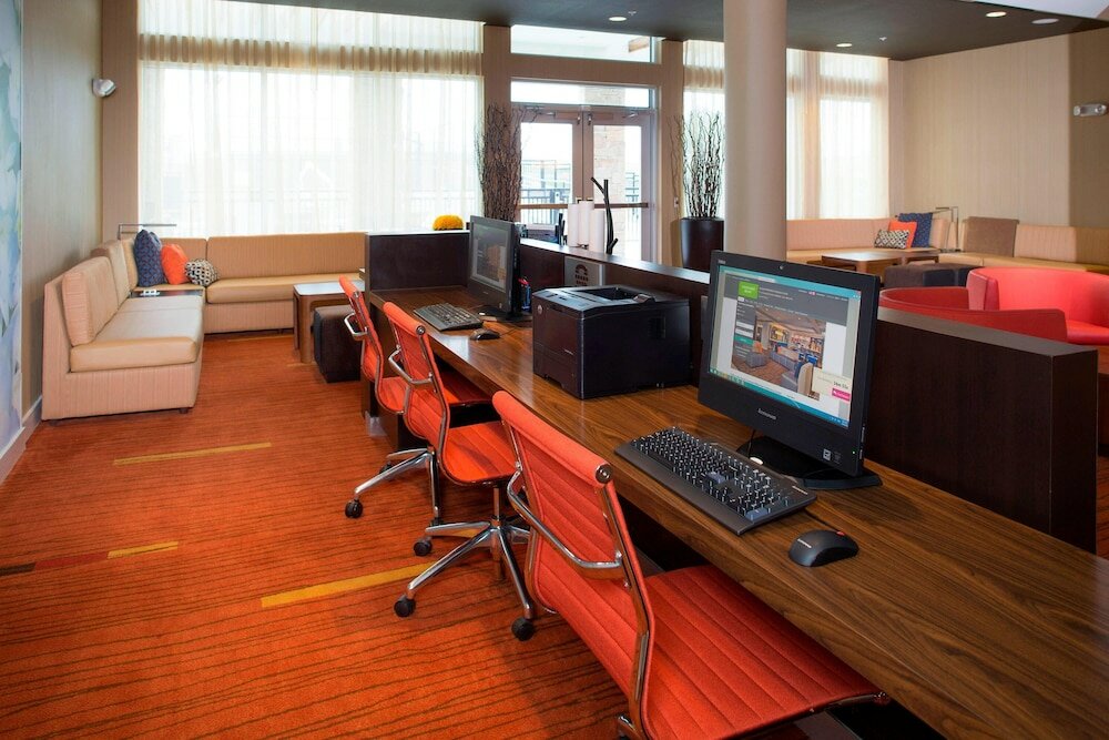 Фото Courtyard by Marriott Dallas Midlothian-Midlothian Conf Ctr