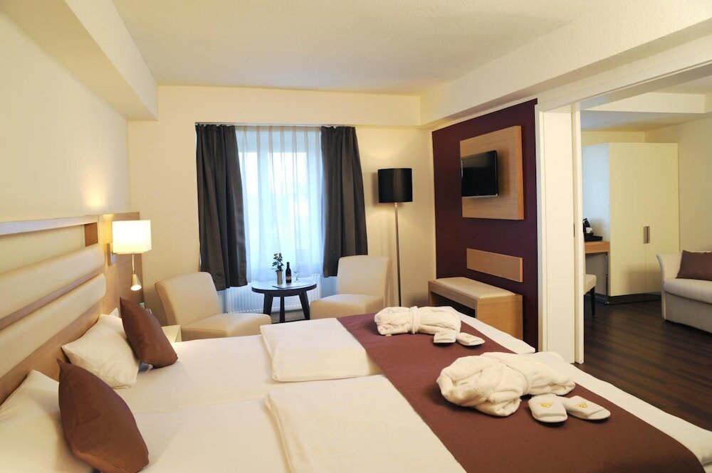 Фото Hotel Goldener Knopf