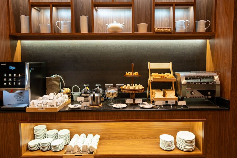 Фото Urbana Langsuan Hotel