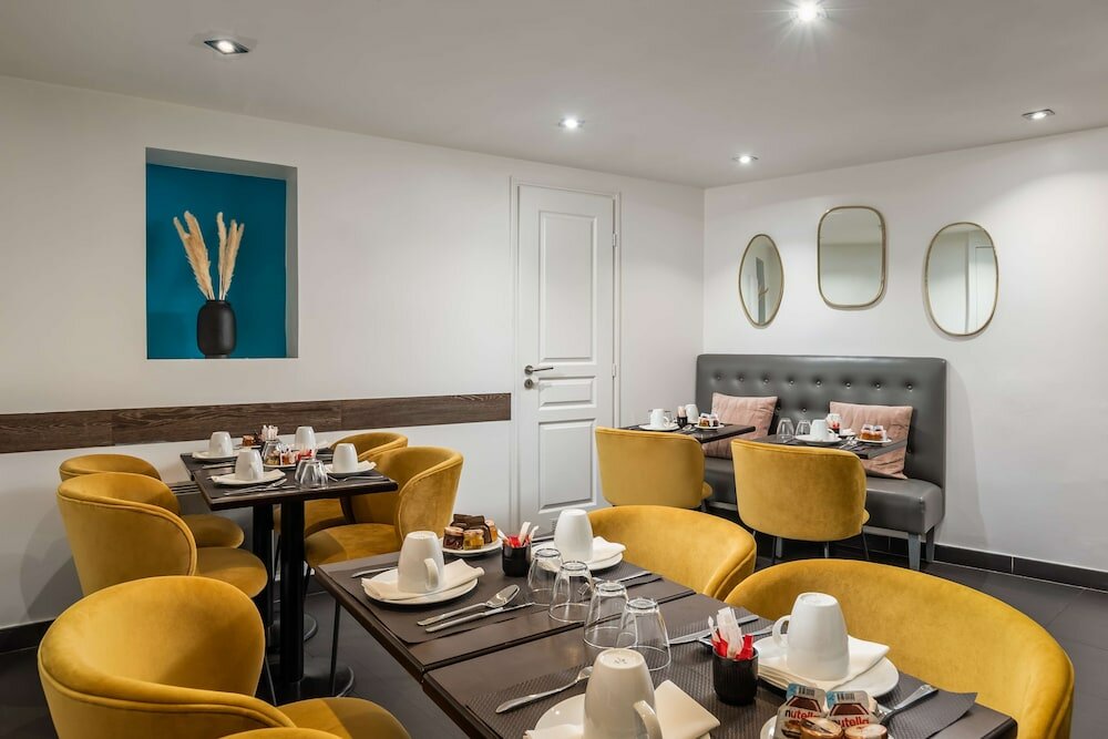 Фото Hotel Arc de Triomphe