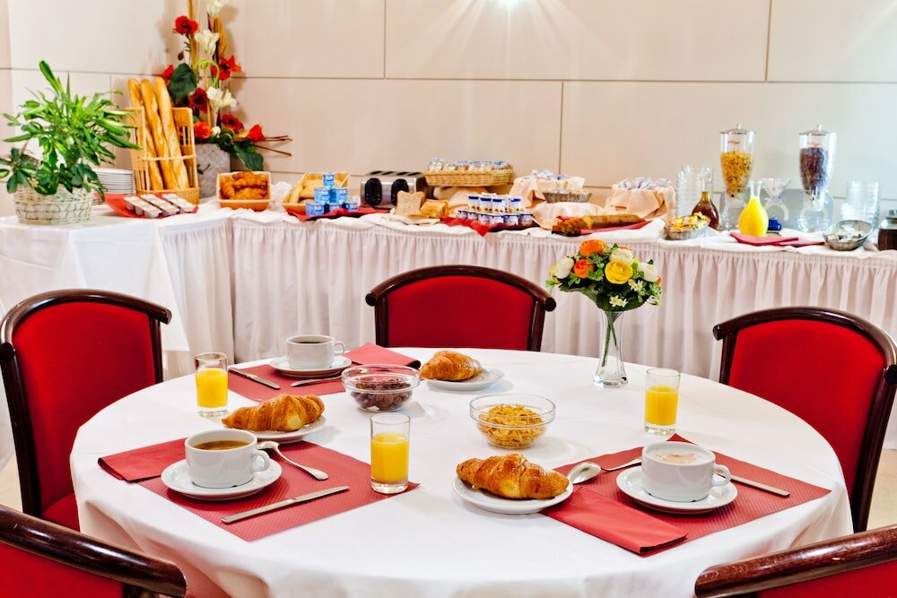 Фото Hôtel Continental