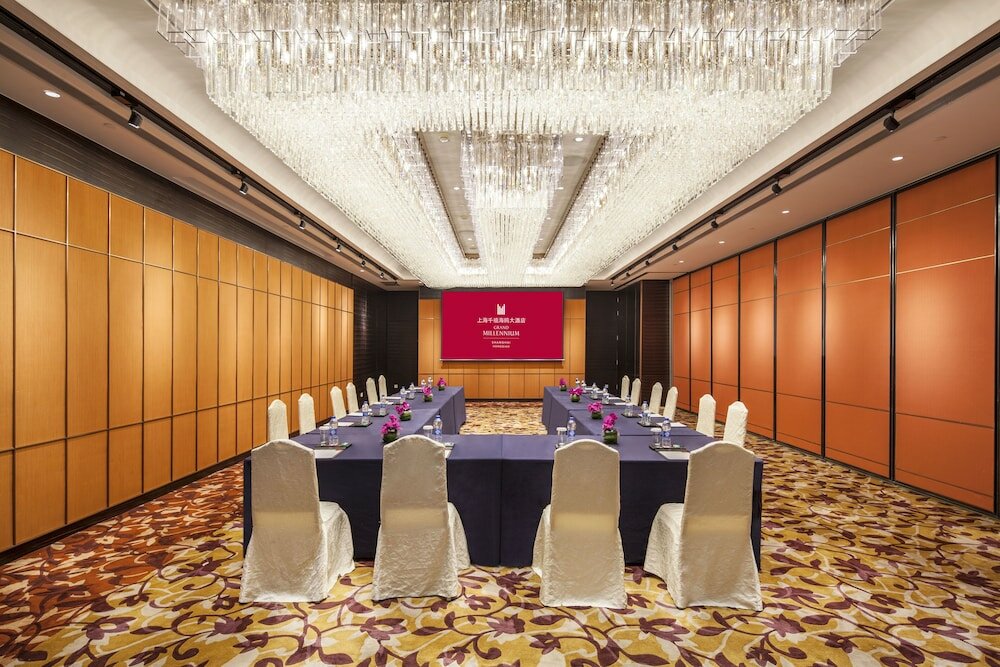 Фото Grand Millennium Shanghai HongQiao