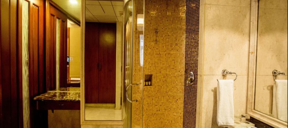 Фото Hongfeng Hotel Shenzhen