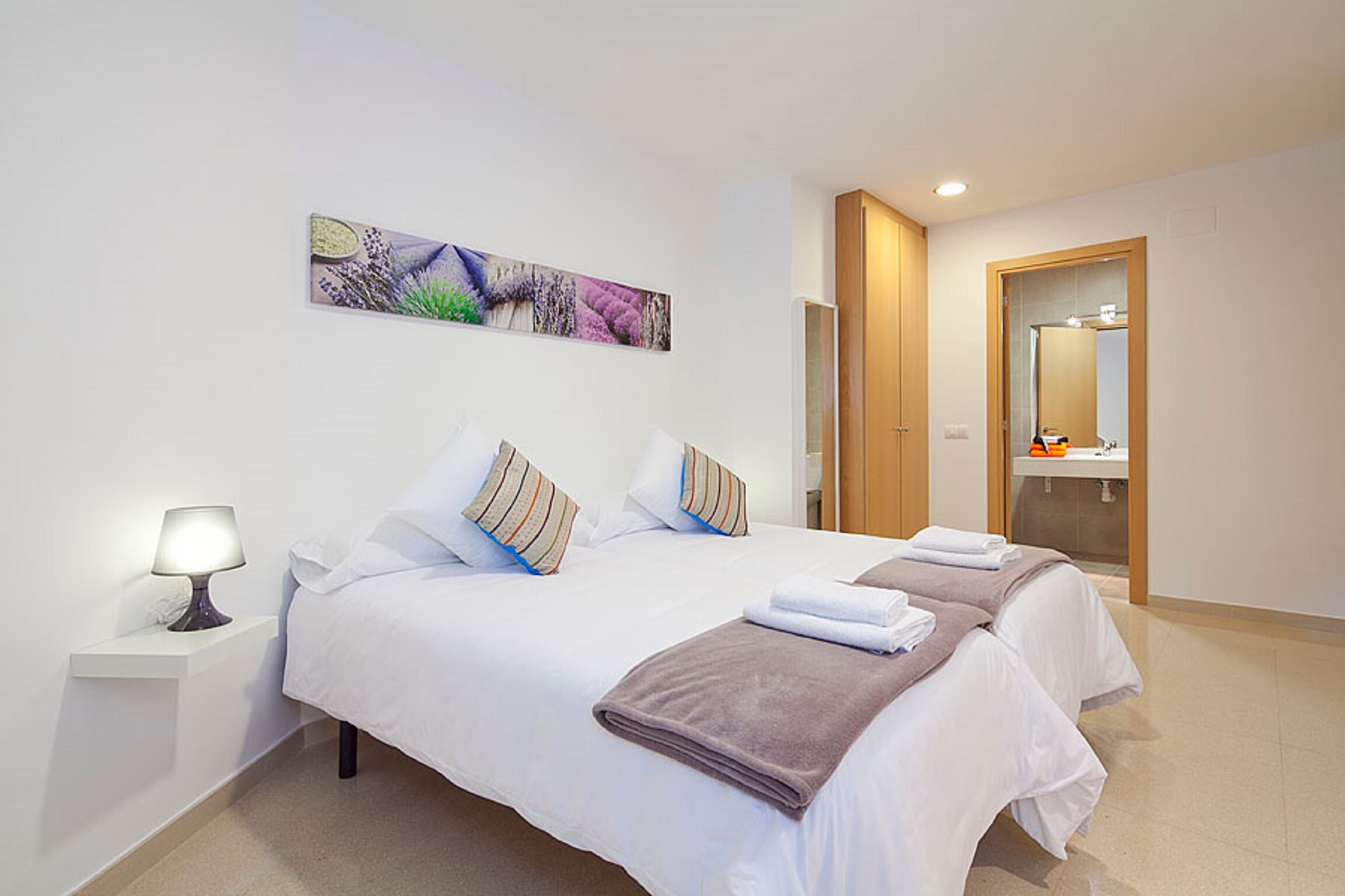 Фото Charmsuites Paralel