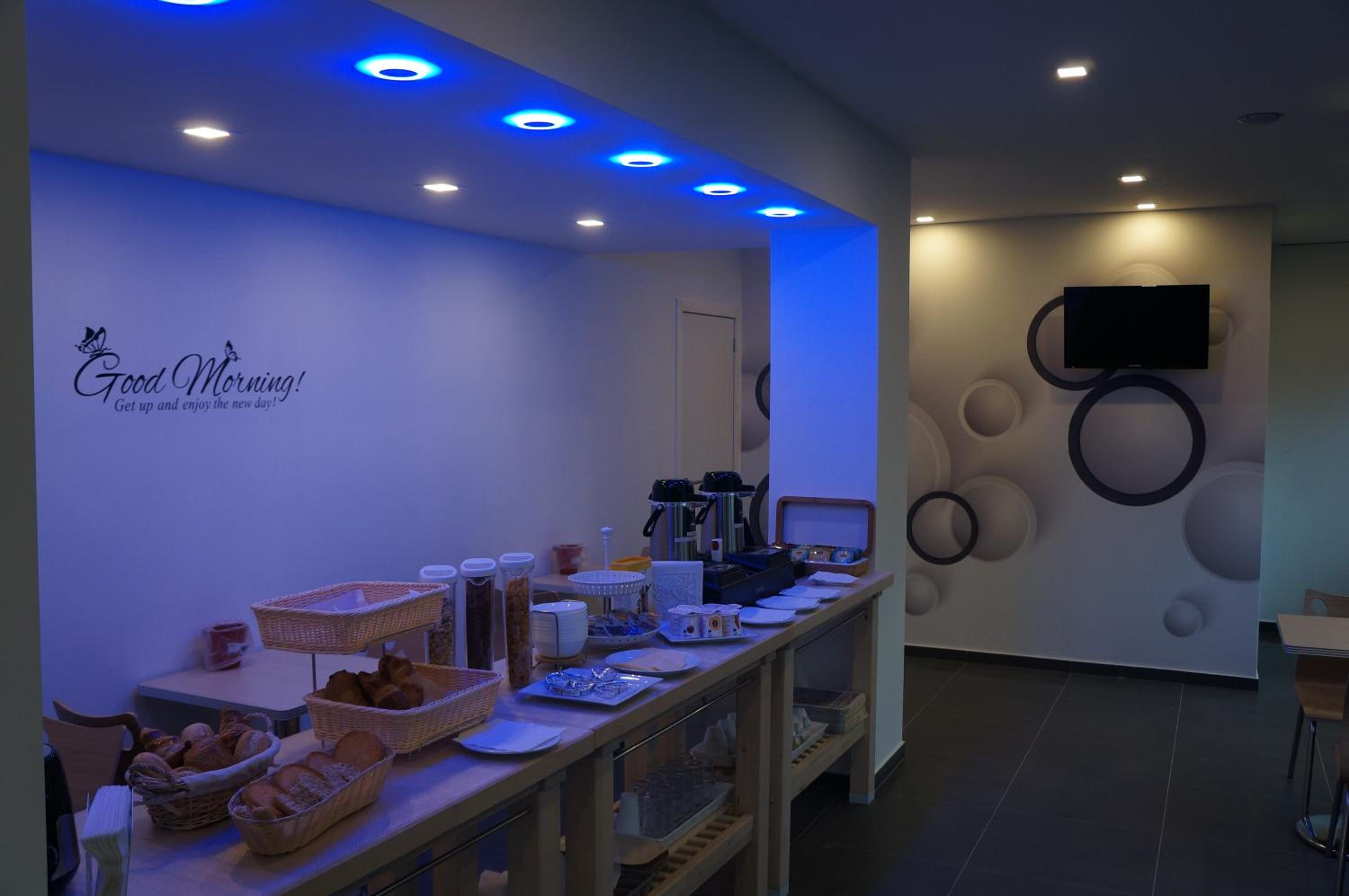 Фото Hotel Evergreen