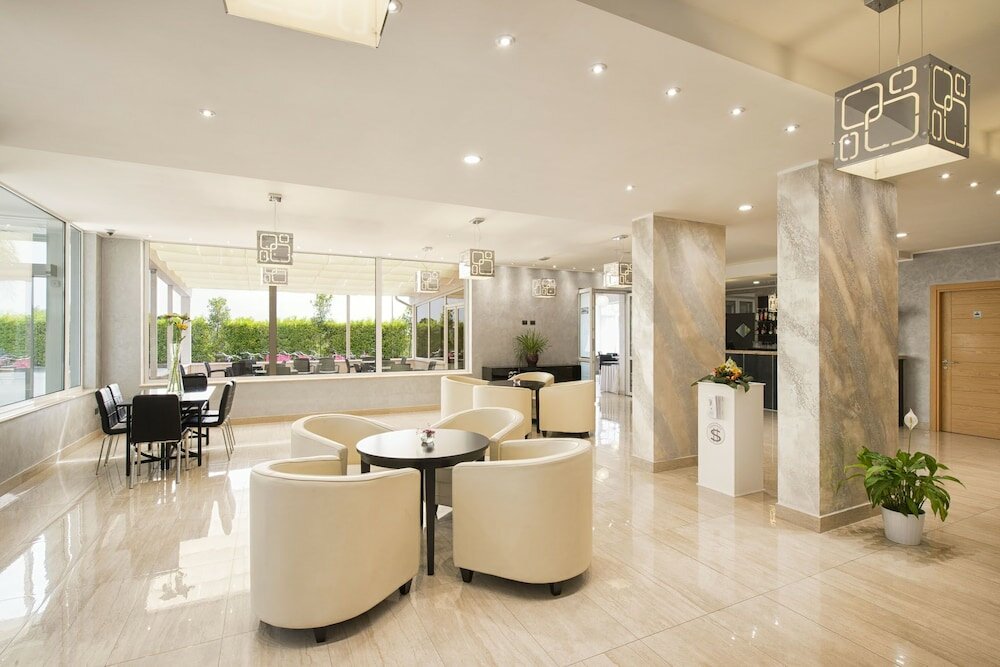 Фото Simon Hotel