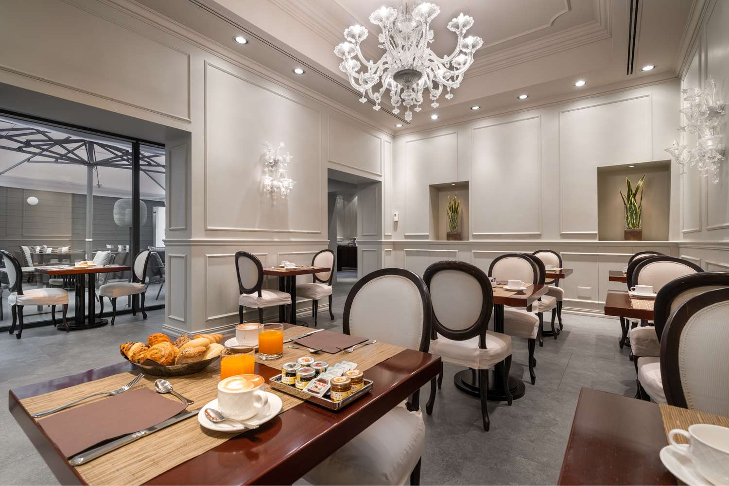 Фото World Hotel Casati 18