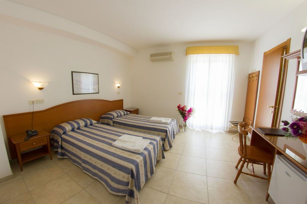 Фото Hotel Orchidea