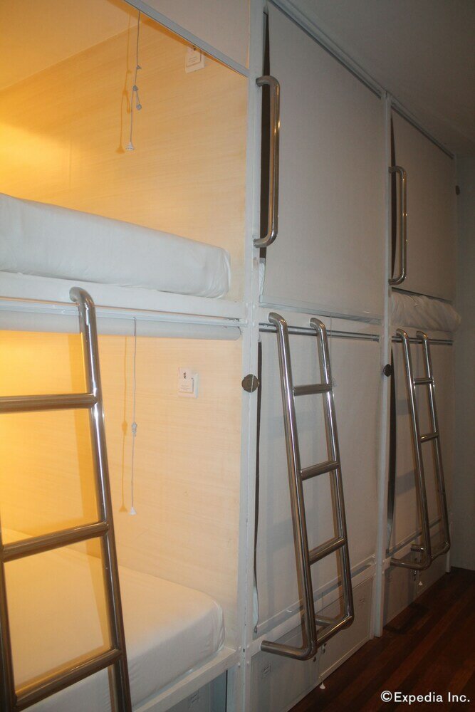 Фото Tambayan Capsule Hostel