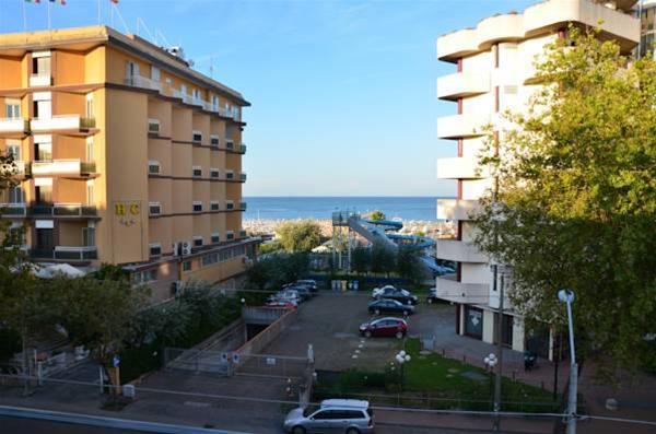 Фото Hotel Blue Moon