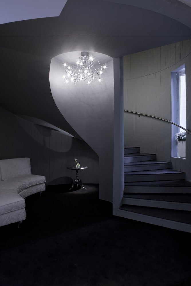 Фото Twenty One Hotel