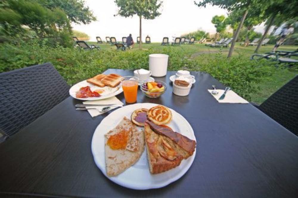 Фото Hotel La Paul