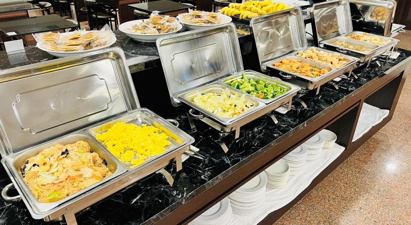 Фото Regal International Hotel