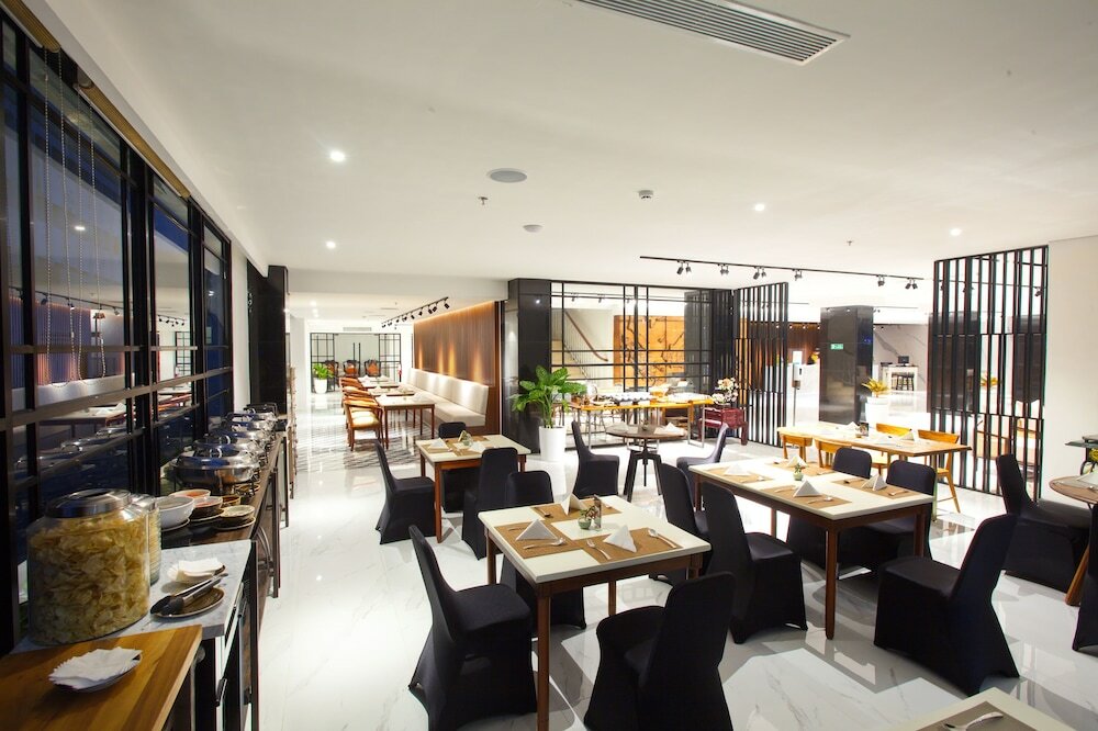 Фото Metro Park View Hotel Kota Lama Semarang