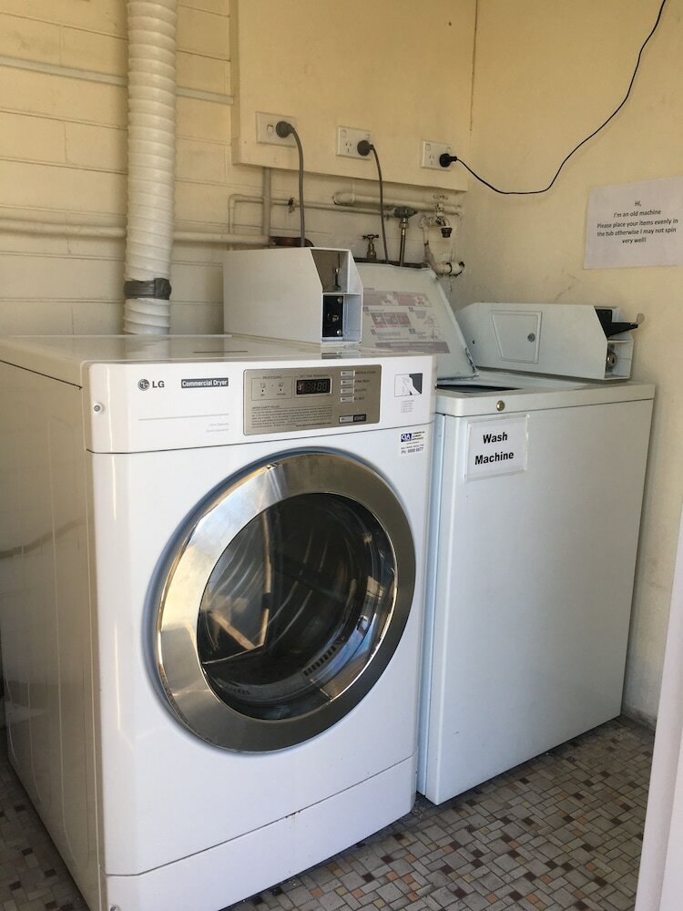 Фото Edgecliff Lodge Motel