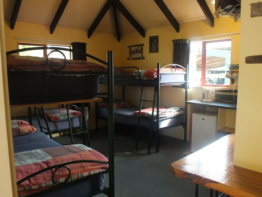 Фото Glow Worm Accommodation