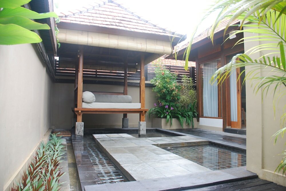 Фото Ubud Village Hotel