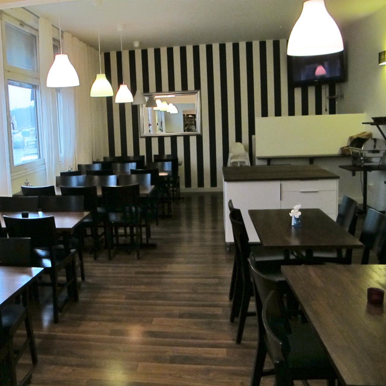 Фото Metro Hotel