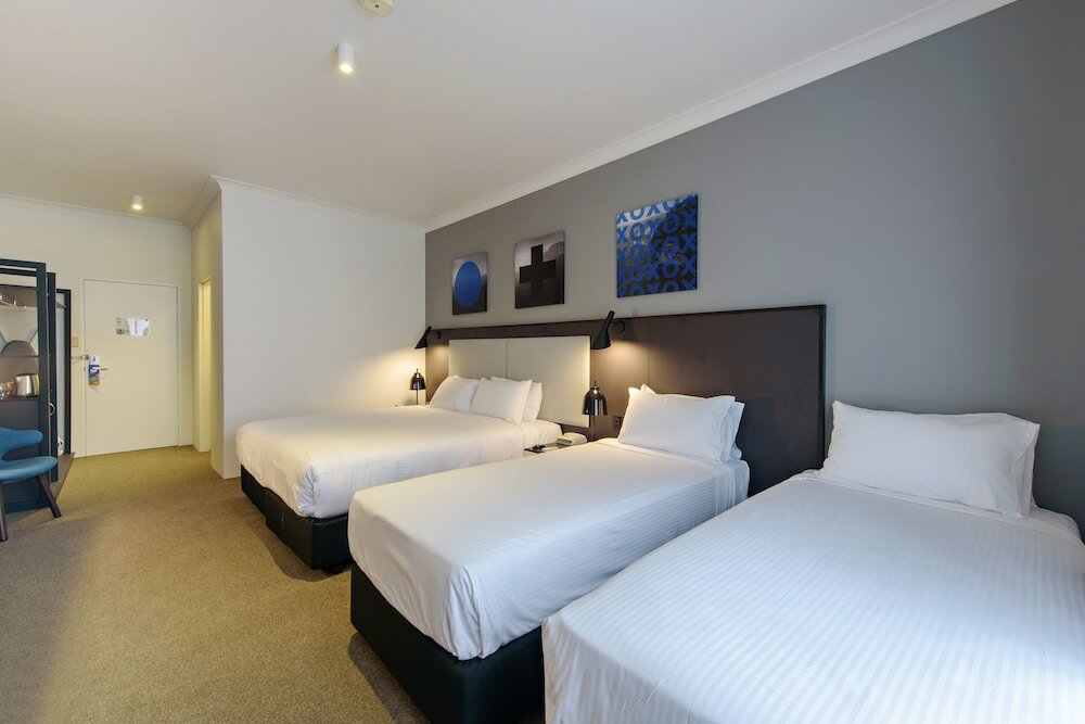 Фото CKS Sydney Airport Hotel