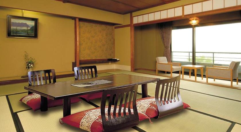 Фото Katayamazu Onsen Kanoya Korakuen