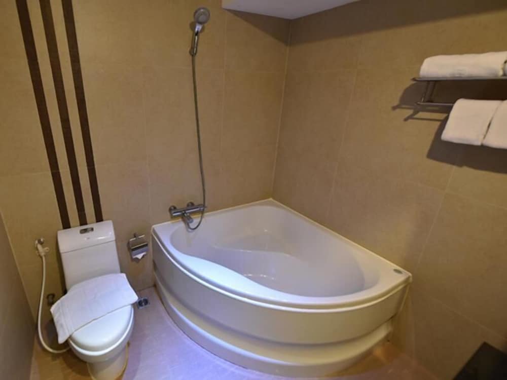 Фото Bangkok City Hotel