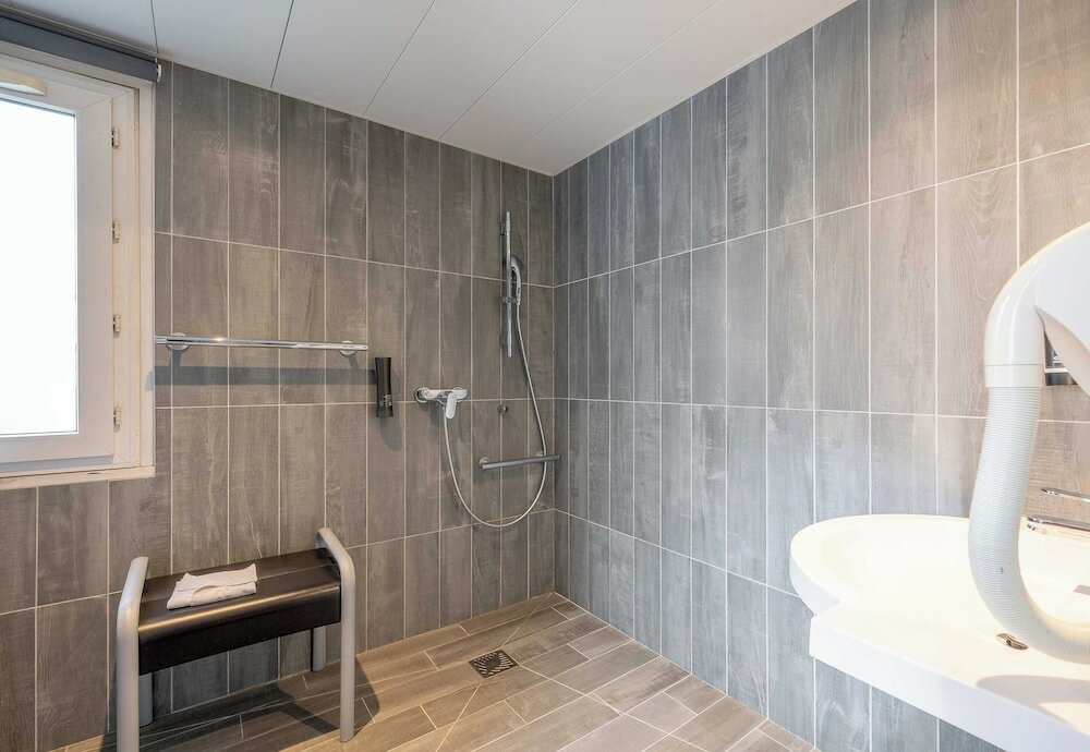 Фото B&b Hotel Bordeaux Mérignac Cadera Aéroport