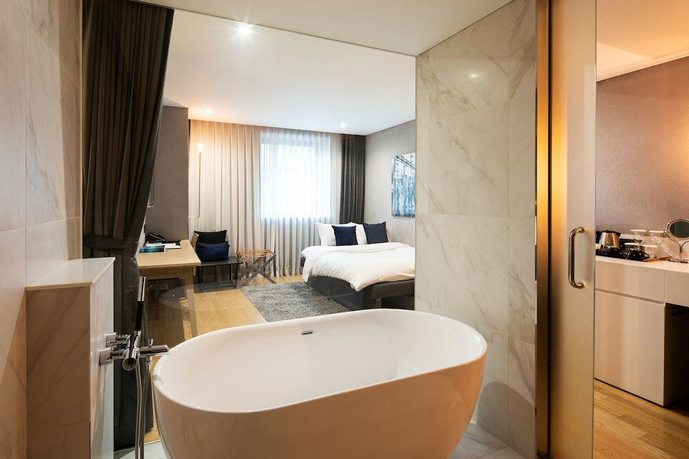 Фото Hotel28 Myeongdong