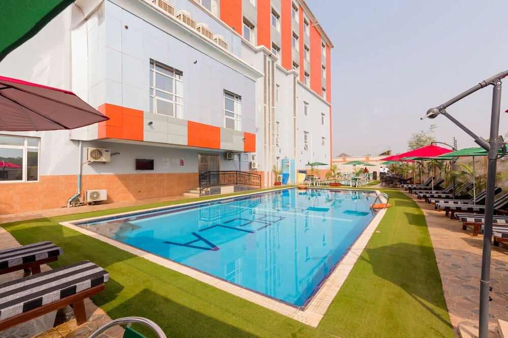 Фото отеля 2