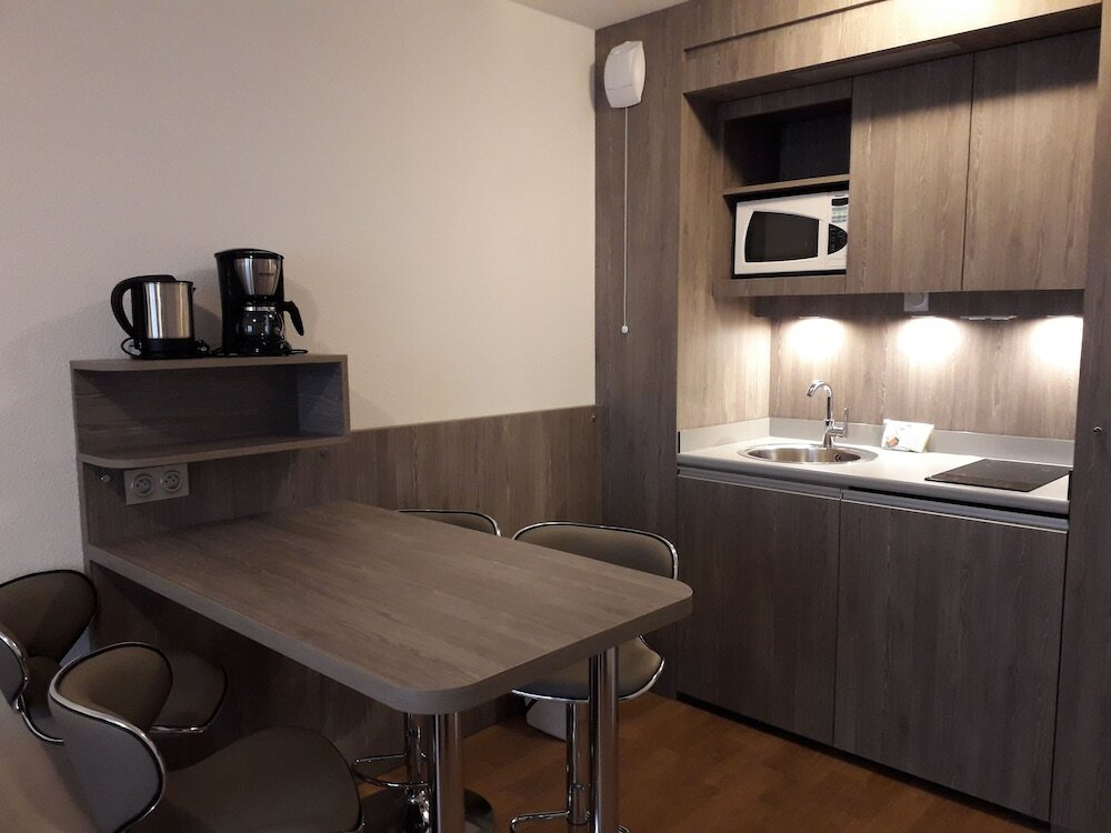 Фото Séjours & Affaires Reims Clairmarais