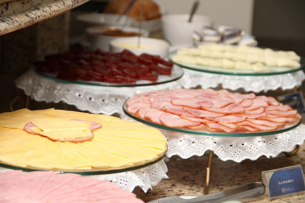 Фото Hotel Itajaí Tur