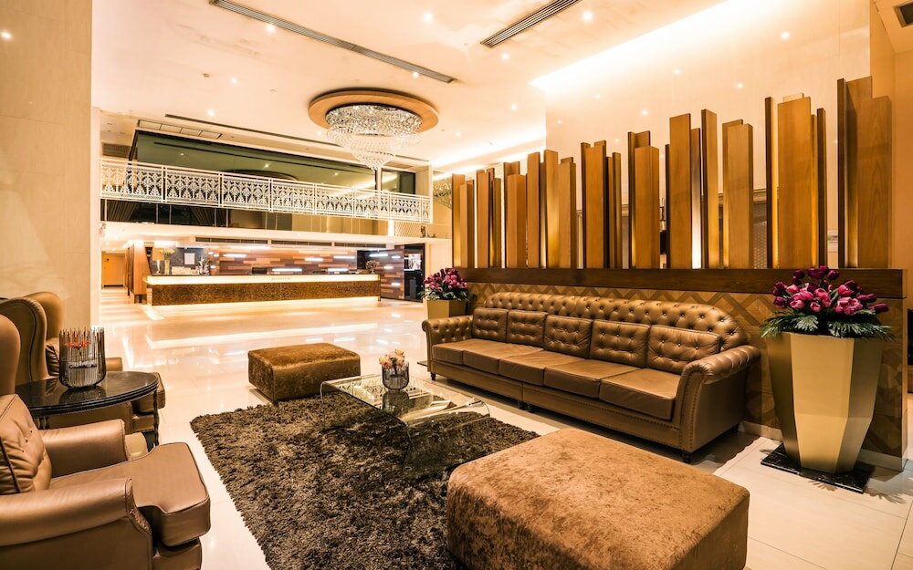 Фото Grand Lord Hotel