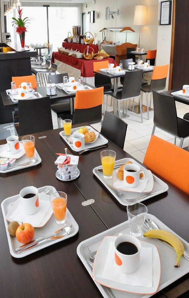 Фото Residhome Appart Hotel Nancy Lorraine