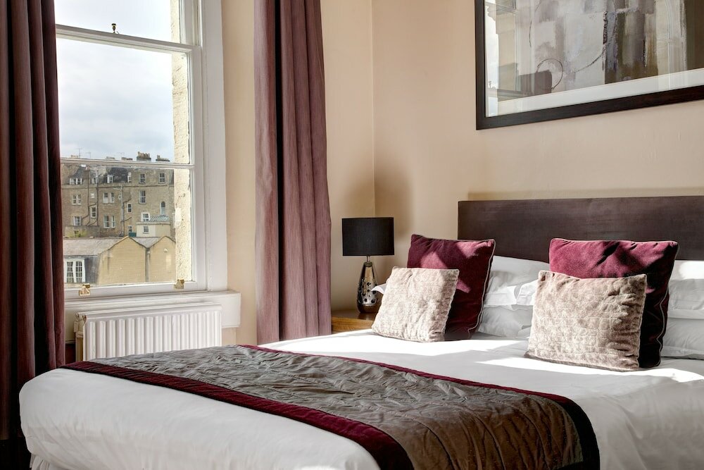 Фото The Bird, Bath