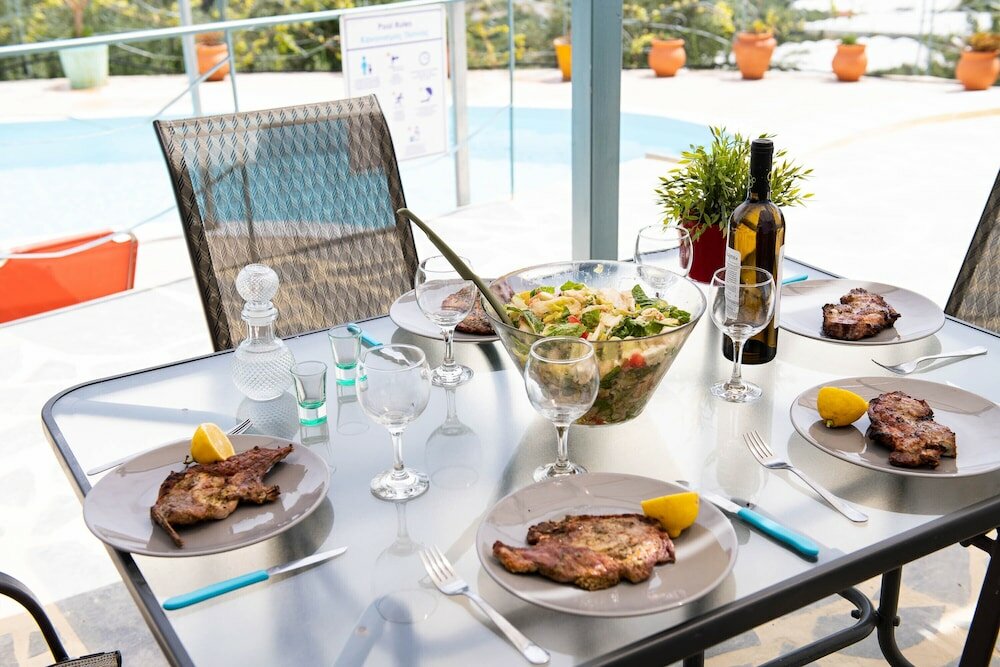 Фото Sarakinas Residences