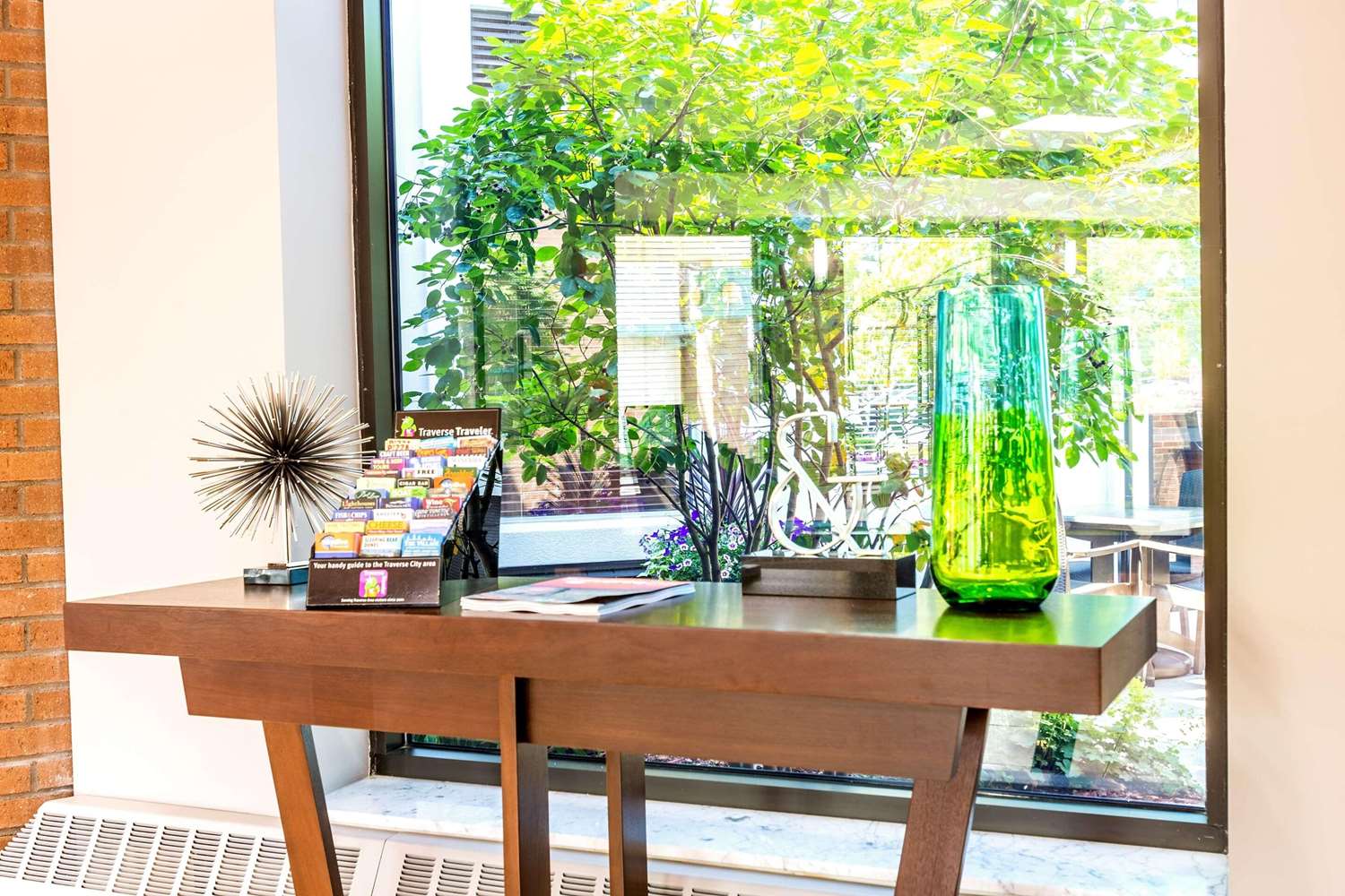 Фото Country Inn & Suites by Radisson, Traverse City, Mi