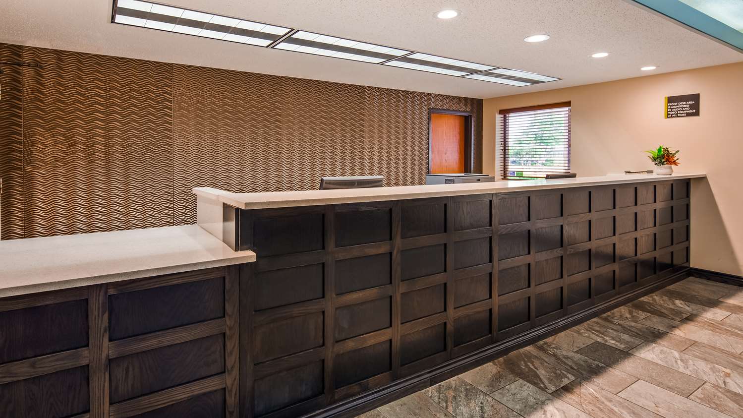 Фото Best Western Warren Hotel