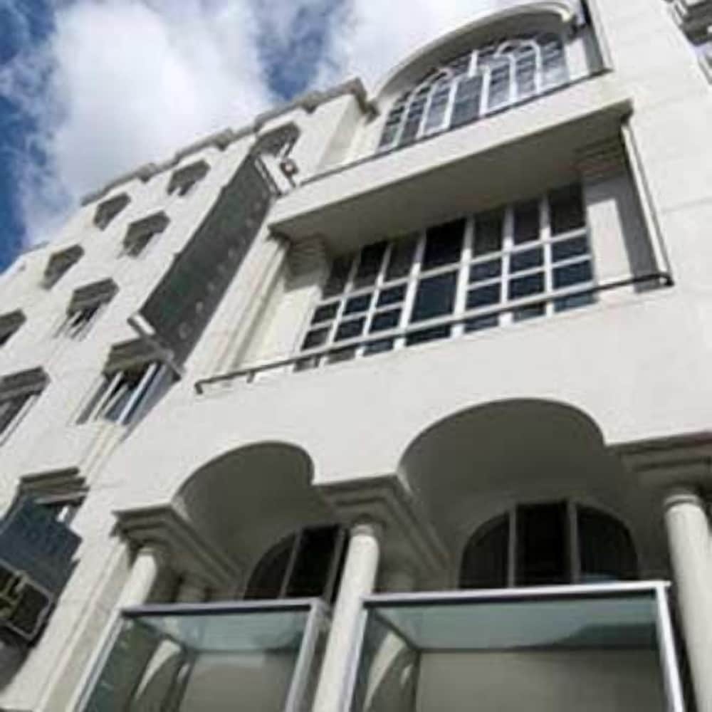 Фото Aparthotel Castelnou