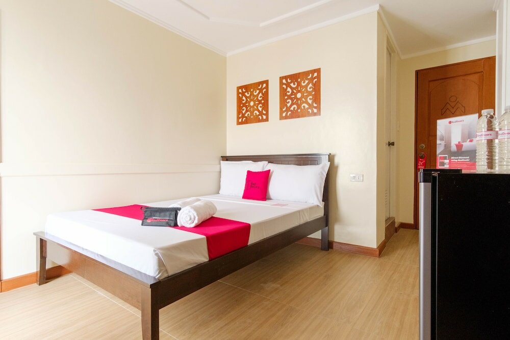 Фото RedDoorz Plus near Johnson and Johnson Paranaque