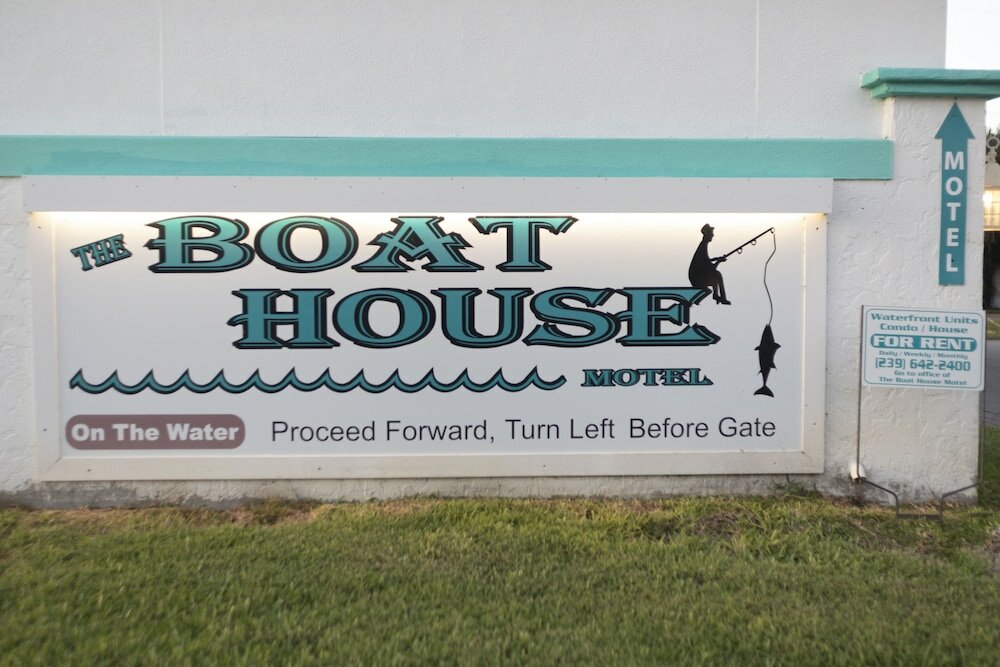 Фото The Boat House