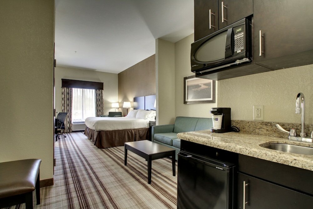 Фото Holiday Inn Express Hotel & Suites Natchez South, an Ihg Hotel