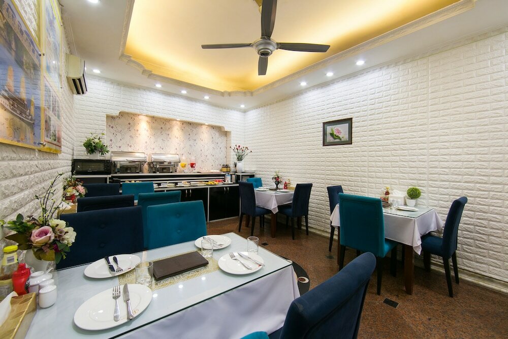 Фото Kingly Hotel