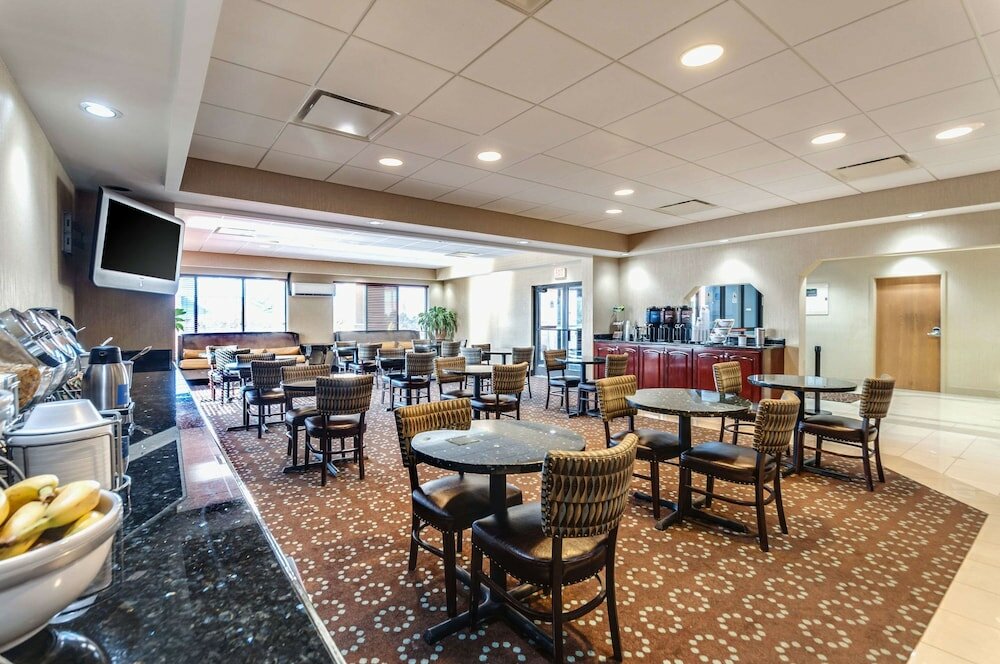 Фото Quality Inn & Suites Bel Air I-95 Exit 77a