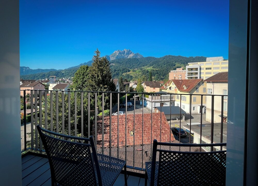 Фото 151514212812