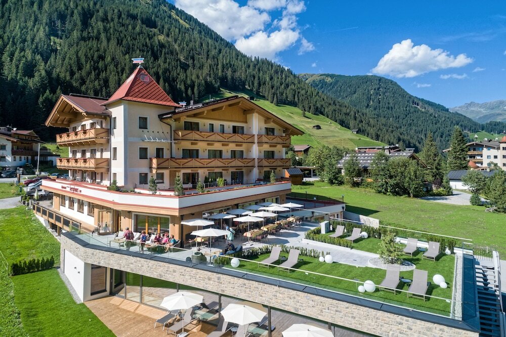 Фото Alpinhotel Berghaus